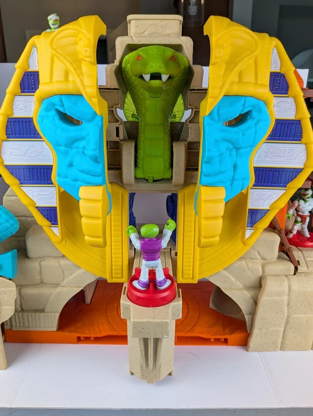 Fisher-Price Imaginext Serpent Strike Pyramid Playset Model DRM07 & 3 Figures
